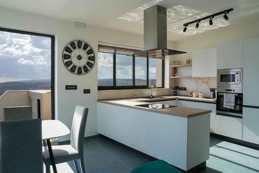 Lux Sea&Country Views With Pool Appartement Mellieħa Buitenkant foto